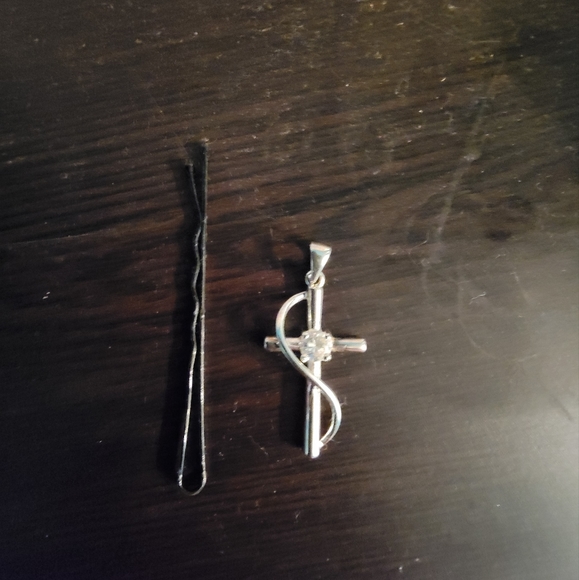 VTG Sterling Silver Cross Charm - Picture 3 of 5